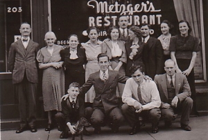 Metzger's Staff - Washington Street Location 1936